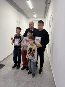 image-11-04-26-12-01